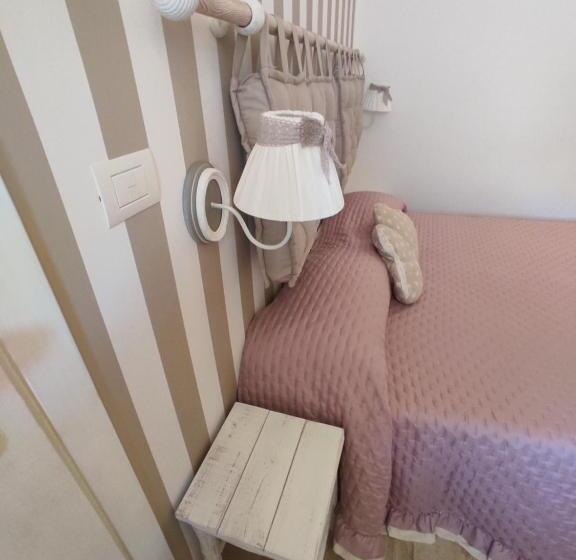 اتاق استاندارد, B&b La Maison Del Borgo Antico