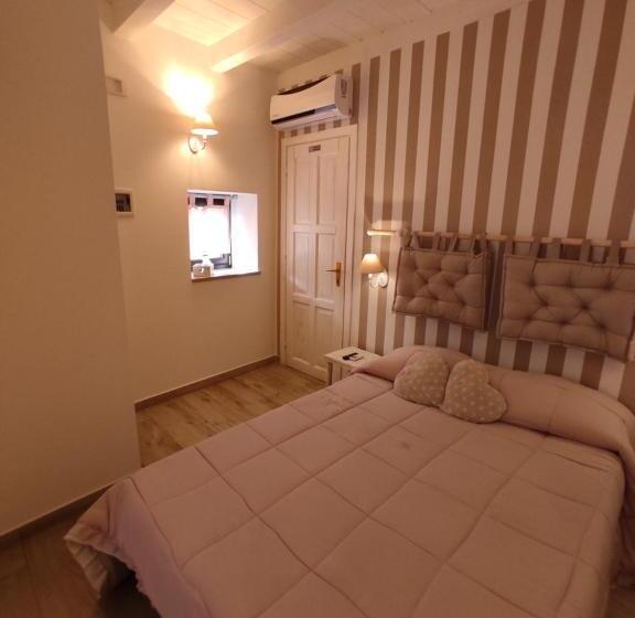اتاق استاندارد, B&b La Maison Del Borgo Antico