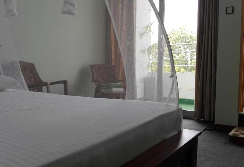 Номер Стандарт с Балконом, Sacred City Tourist Resort