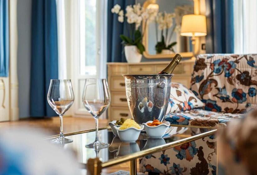 Полулюкс Вид на Озеро, Villa Marie