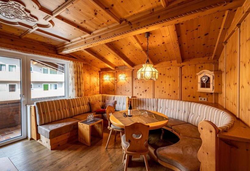 Апартаменты 2 Спальни с Балконом, Rustika   Appartements & Spa