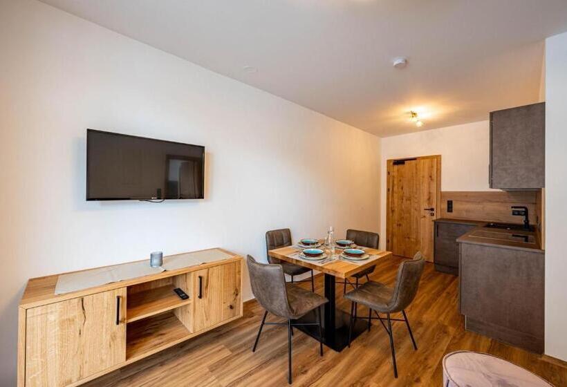 Апартаменты 1 Спальня с Террасой, Rustika   Appartements & Spa