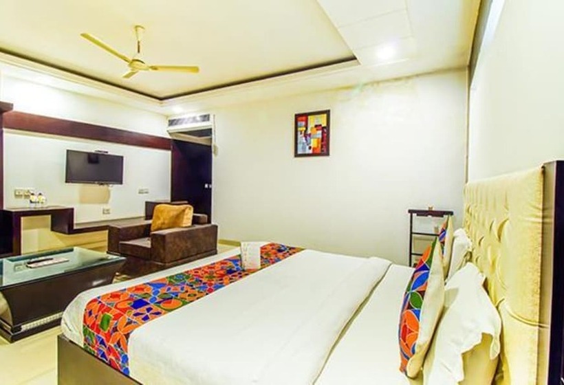 Номер Deluxe, Fabhotel Transit Delhi Airport