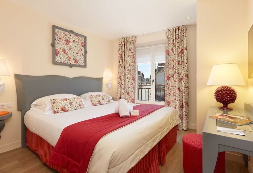 Номер Стандарт, Relais Des Trois Châteaux Hôtel Restaurant   Teritoria