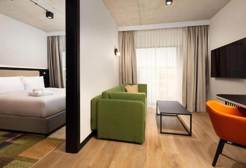 سوئیت با تخت بزرگ, Hyatt Place Krakow