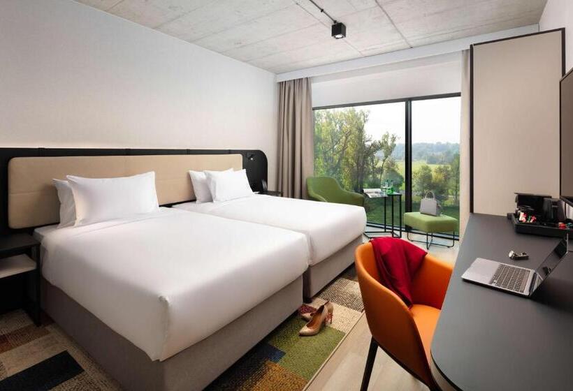 اتاق استاندارد با چشم‌انداز پارک, Hyatt Place Krakow