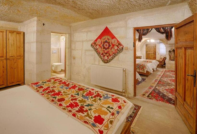 سوییت خانوادگی, Tulip Cave Suites