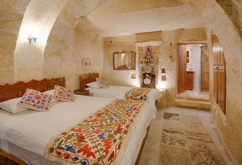 اتاق استاندارد سه نفره, Tulip Cave Suites