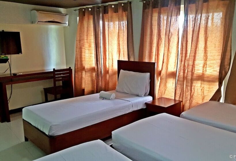Четырехместный Номер Deluxe, Palawan Palm Suites