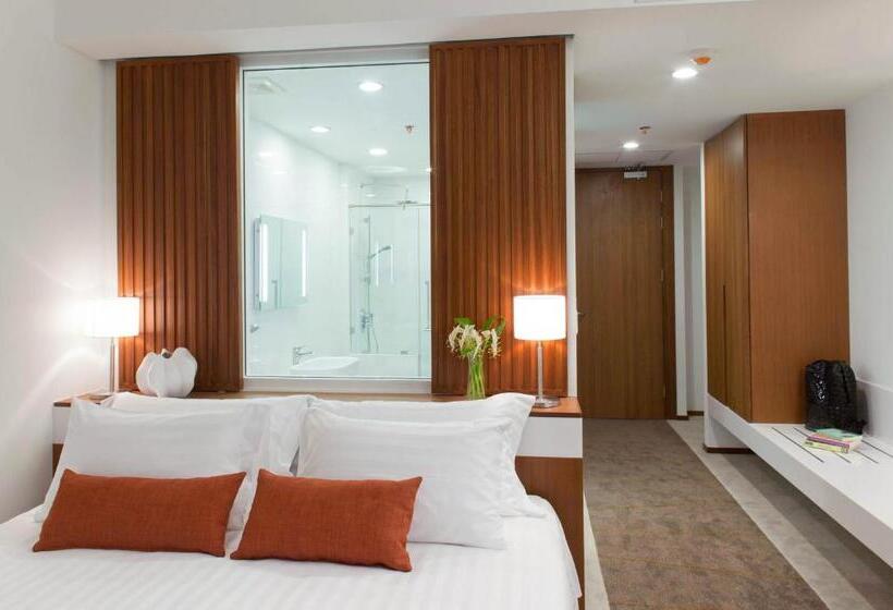 اتاق سوپریور, Eastin Tan Hotel Chiang Mai