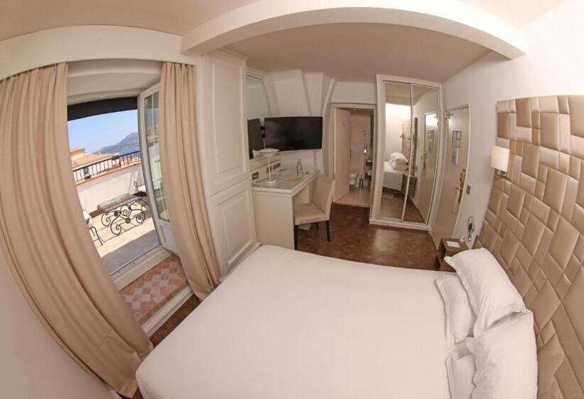 Quarto Estandar com Vistas, L'abbaye