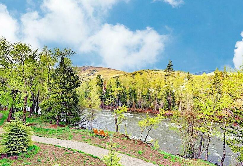 آپارتمان 3 خوابه, Blue River Condo Unit 203