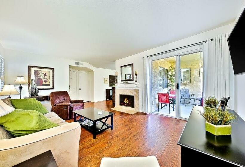 침실 2개 아파트, Ritz Point Condo