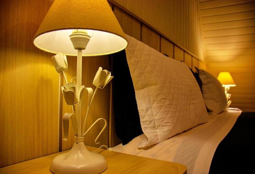 Quarto Superior com Hidromassagem, Chateau Do Luar Prime Em Campos Do Jordao