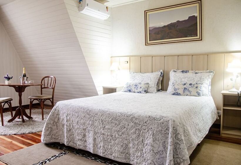 Quarto Deluxe, Chateau Do Luar Prime Em Campos Do Jordao