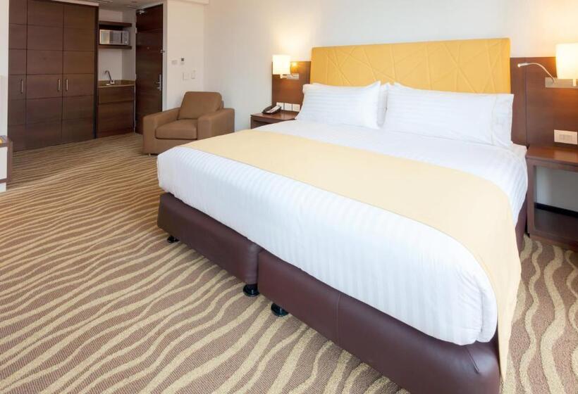 스위트 킹사이즈 침대, Holiday Inn Express & Suites Bogota Zona Financiera, An Ihg