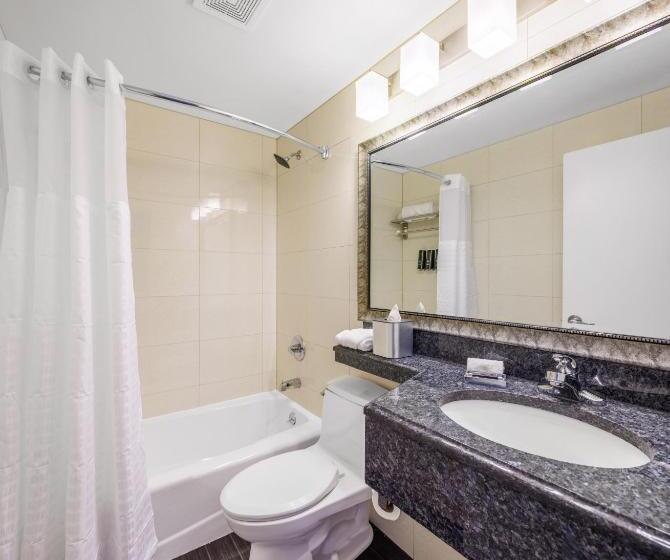 Standard Room Double Bed City View, The Lodge Red Hook