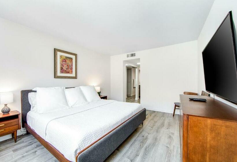 Huoneisto 3 Makuuhuonetta, Mountain View Modern Condo Permit# 4340