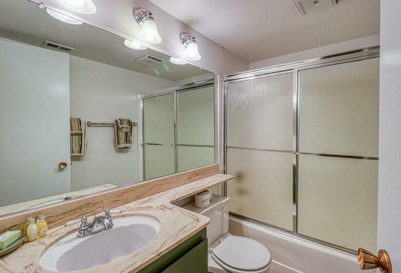 침실 2개 아파트, 2 Bed 2 Bath Apartment In Carnelian Bay