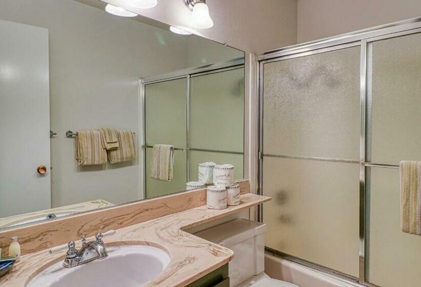 침실 2개 아파트, 2 Bed 2 Bath Apartment In Carnelian Bay