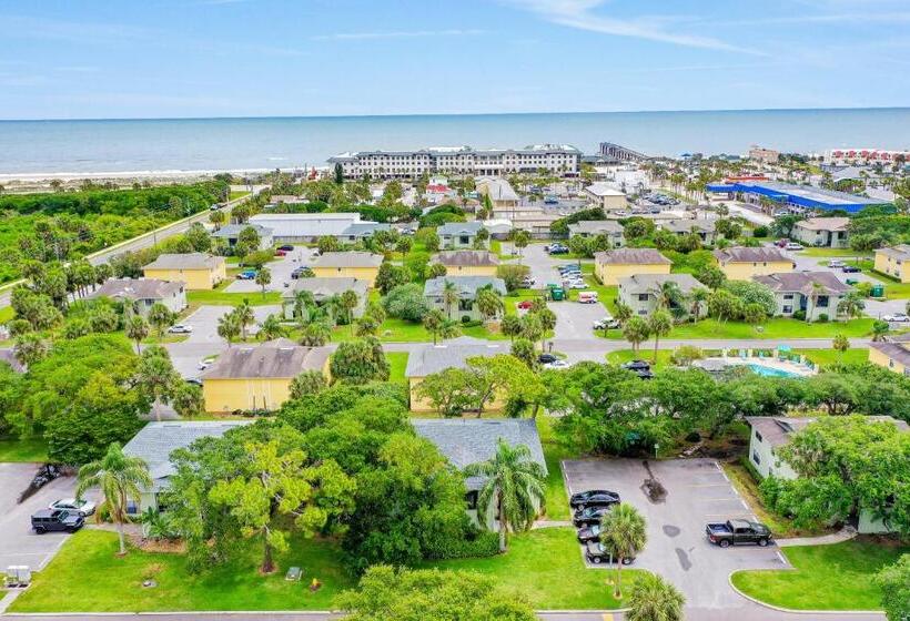 آپارتمان 2 خوابه, Brigantine Condo 23