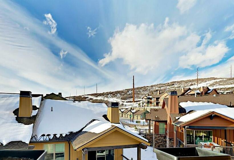 Апартаменты 2 Спальни, Black Rock Ridge   Unit L
