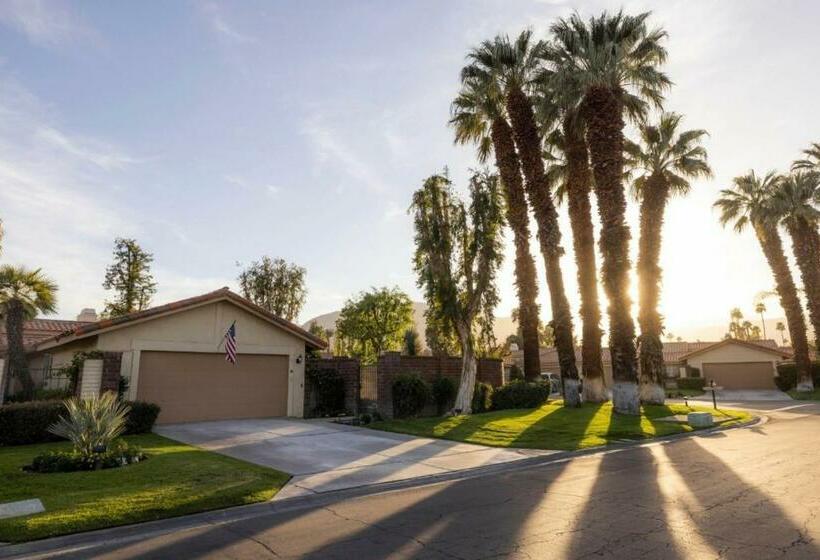 Апартаменты 3 Спальни, Palm Desert Charm Permit# Str2022 0119