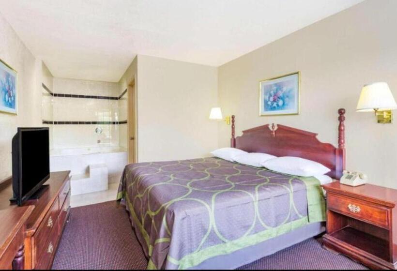 Люкс Адаптированный для Инвалидов, Ashland Studio Inn Richmond North Near Kings Dominion  Listing Partner
