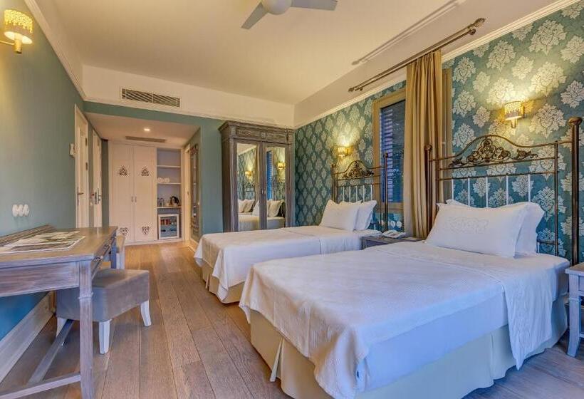 Номер Deluxe с Террасой, Antmare