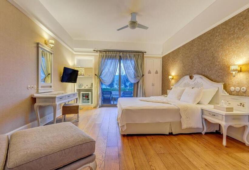 Номер Deluxe с Террасой, Antmare