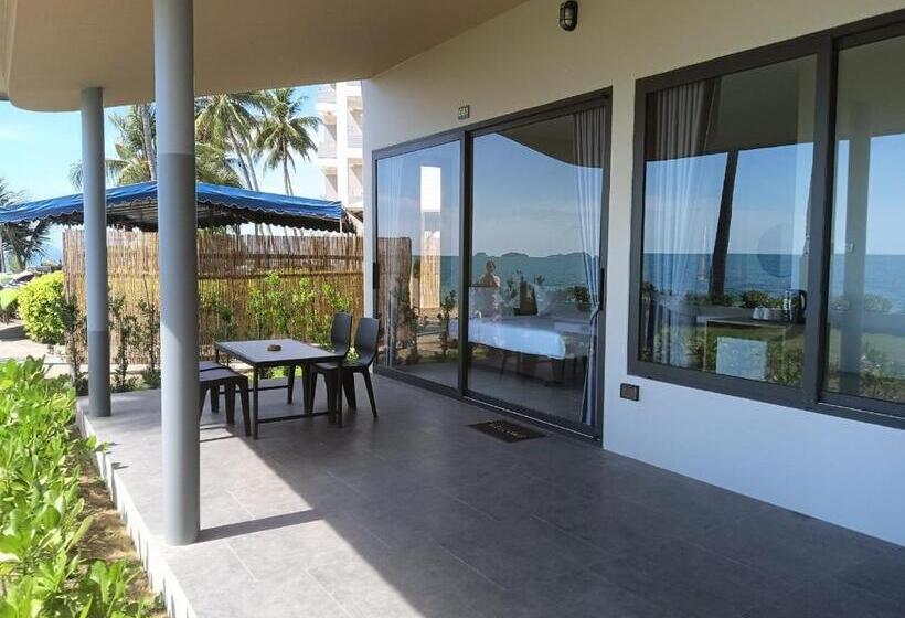 بانگلوی استاندارد با چشم‌انداز دریا, Rayong Chalet Resort