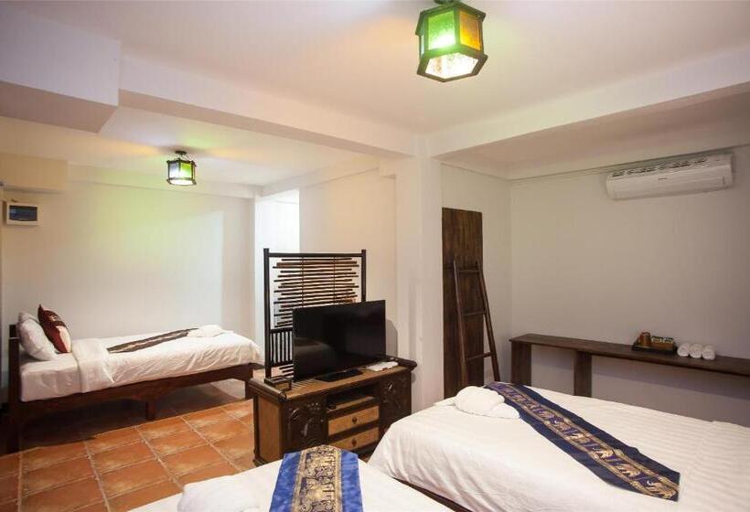 اتاق استاندارد سه نفره, Somwang Boutique