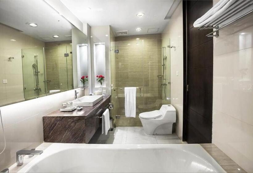 Номер Deluxe с Балконом, R Hotel Rancamaya