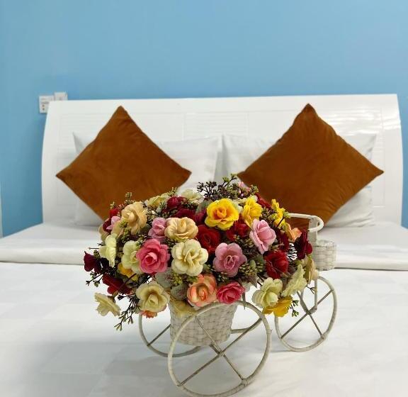 اتاق استاندارد با تخت بزرگ, Valentine Luxury Hotel   31 Bui Vien Street