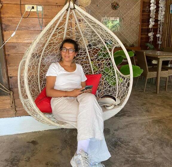 اتاق خانوادگی با چشم‌انداز باغ, Bohol Island Homestay