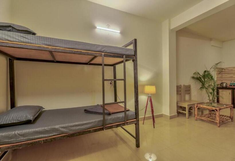 اتاق لوکس خانوادگی, Rosa Bella Resort Tbv