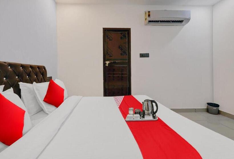Трехместный Номер Классика, Super Hotel O Sr Grand