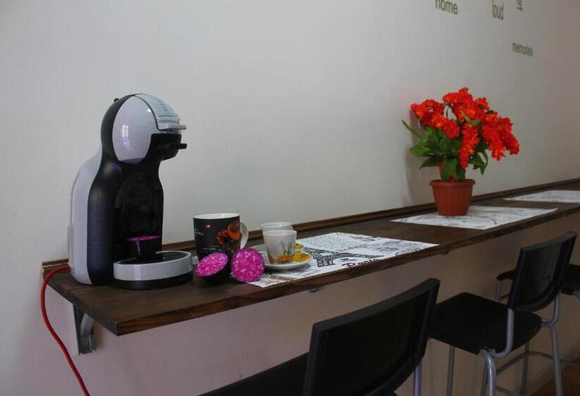 اتاق استاندارد چهار تخته, Stazione Centrale B&b