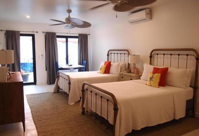 اتاق لوکس چهار تخته, Casa Vitality Bed And Breakfast   Playa Guiones, Nosara   4 Minute Walk To The Beach
