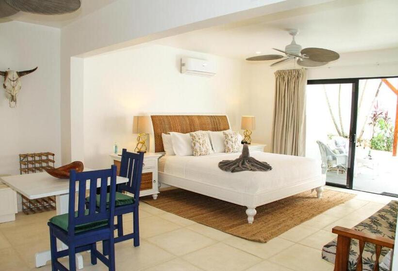 اتاق سوپریور سه تخته, Casa Vitality Bed And Breakfast   Playa Guiones, Nosara   4 Minute Walk To The Beach