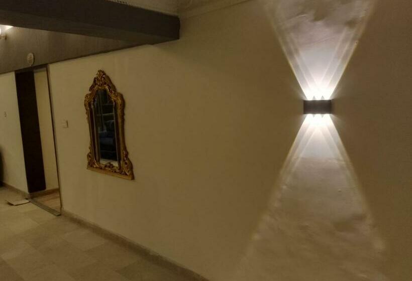 اتاق لوکس, Grand Heights