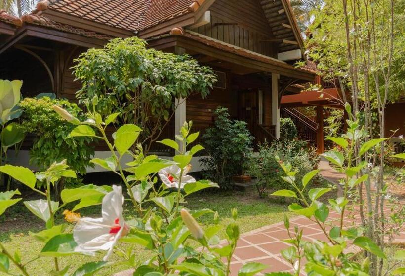 디럭스 스위트 킹 침대, Coral Hotel Bangsaphan