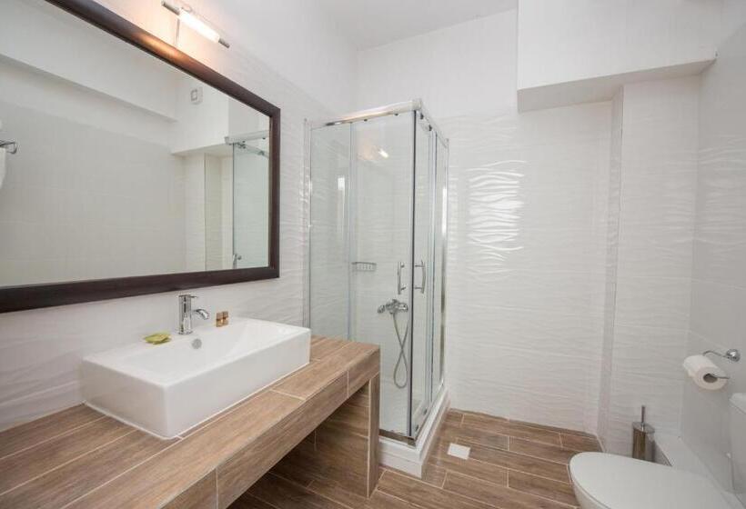 Quarto Economy, Maranton Beach