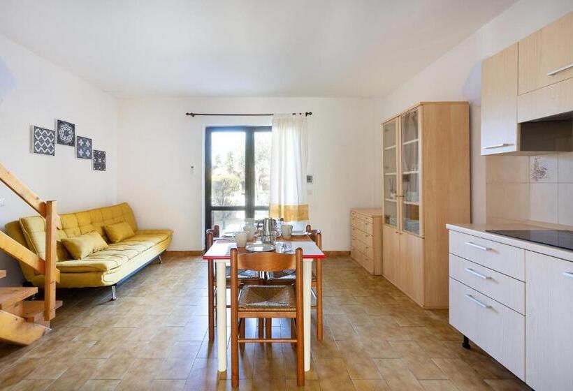 آپارتمان 1 خوابه با تراس, Residence Il Melograno
