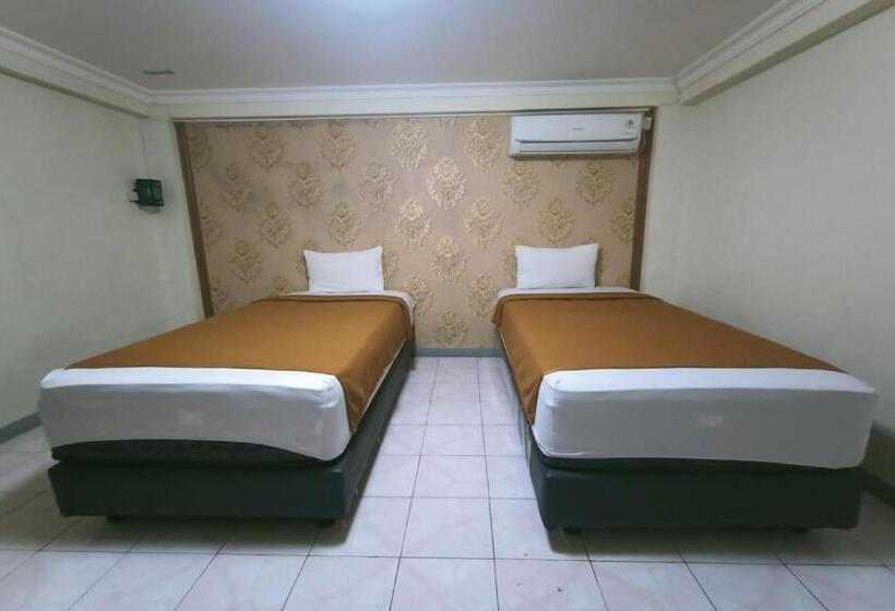 디럭스 룸, Capital O 94156 Hotel Gemudi Gold Islami