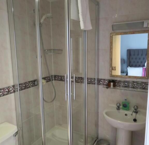 اتاق لوکس چهار تخته, Duthus Lodge Guest House