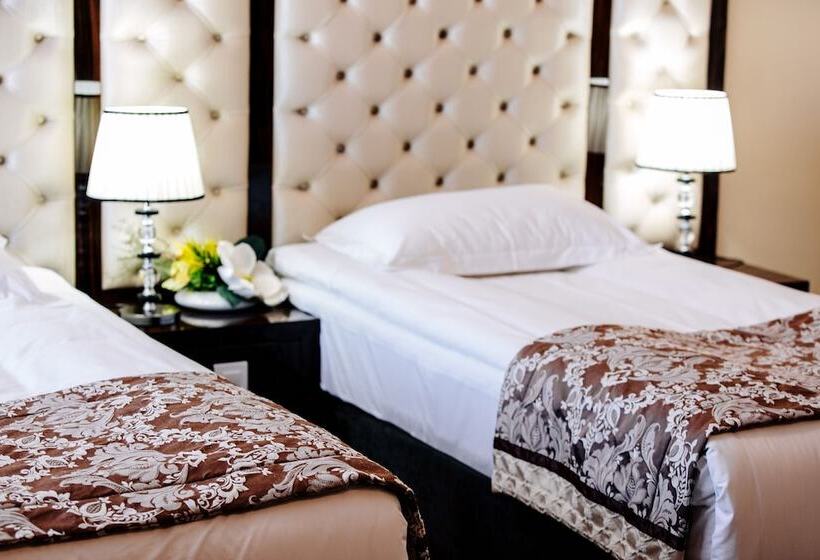 스탠다드 룸, Plaza Hotel Bishkek