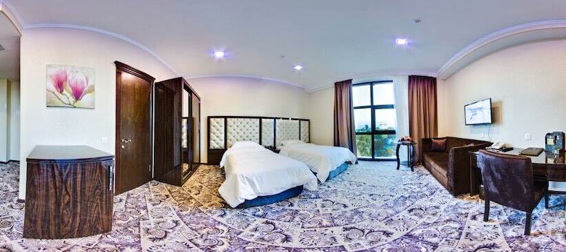 스탠다드 룸, Plaza Hotel Bishkek