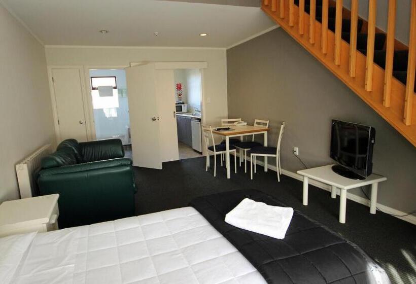 Апартаменты 1 Спальня, Champers Motor Inn