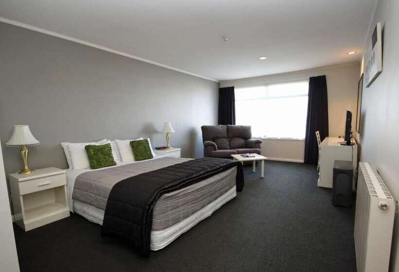 Студия Стандарт, Champers Motor Inn
